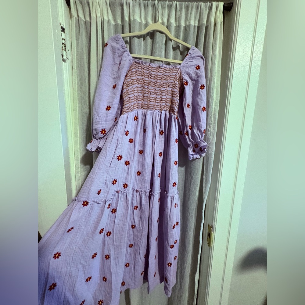 Lilac Floral Embroidered Maxi Dress Women's size L - Picture 2 of 7